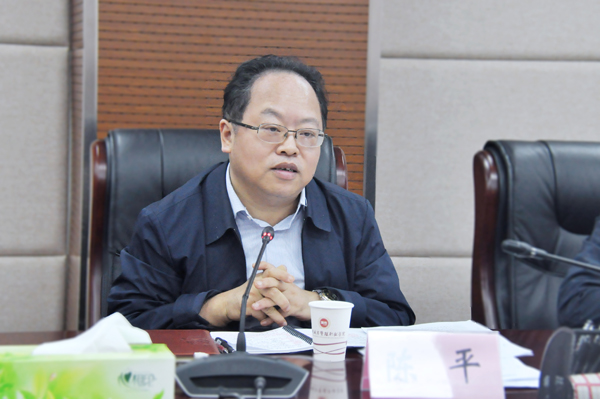 推进构建三全育人体系",党委副书记,副校长崔庆华围绕"加强专业建设